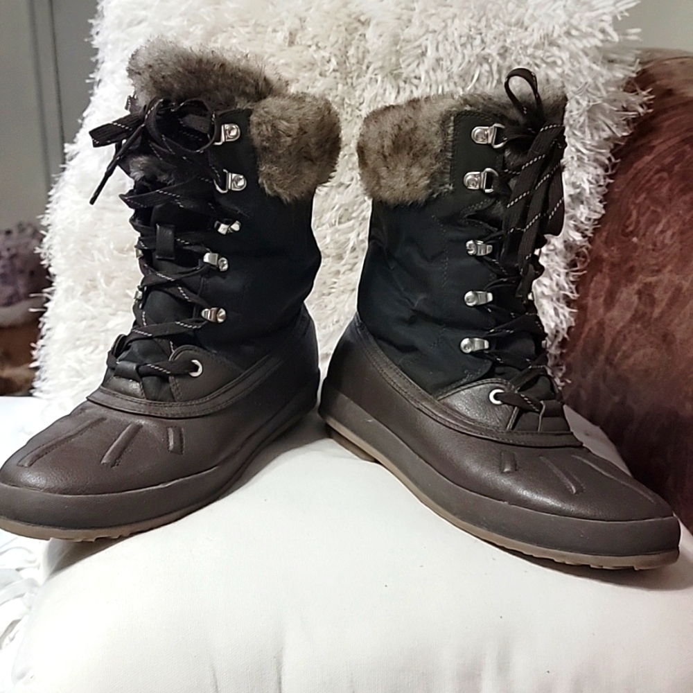 Spring boots size 9 color  brown